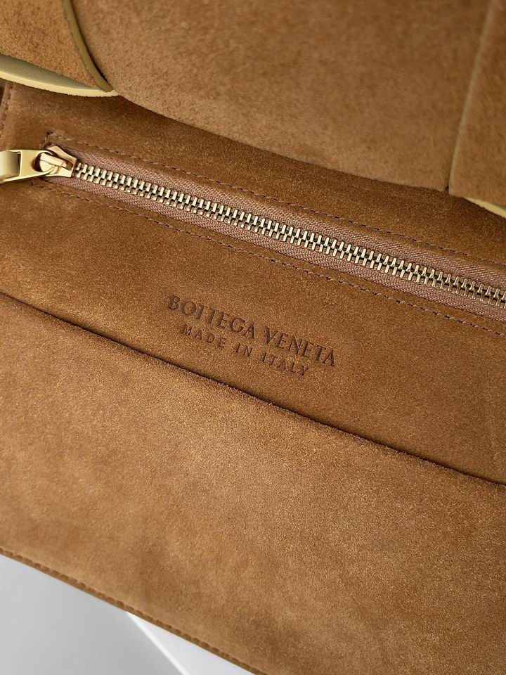 BTVA-Bags - Strap Story - 218