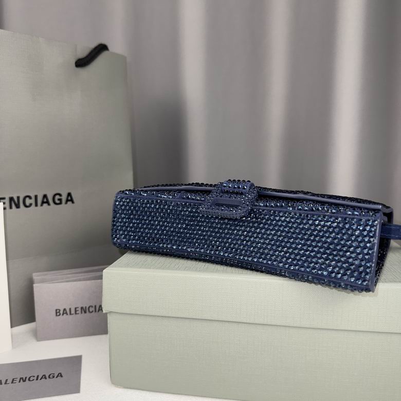 BLGA-Bags - Strap Story - 250