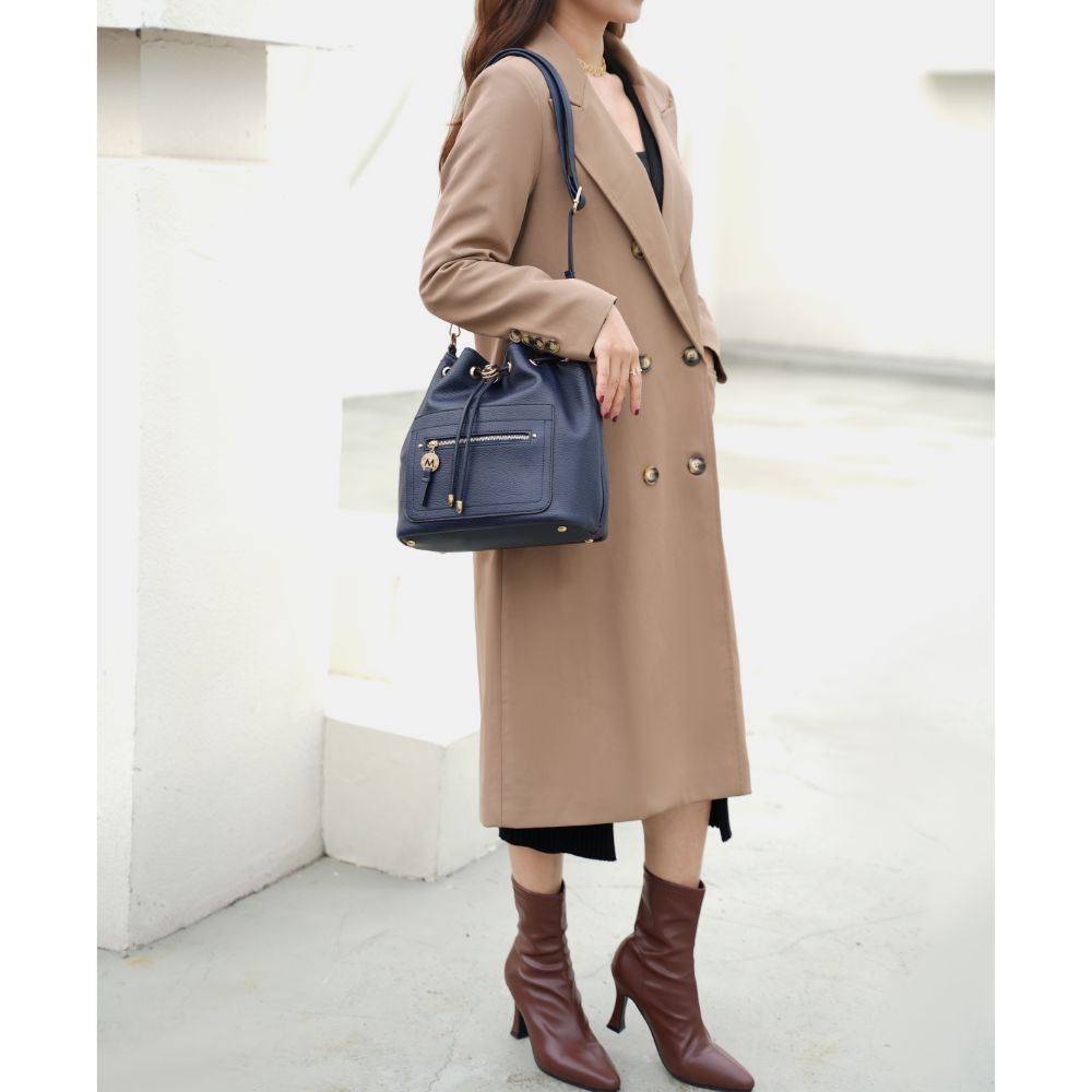 StrapStory - Bucket Bag 044