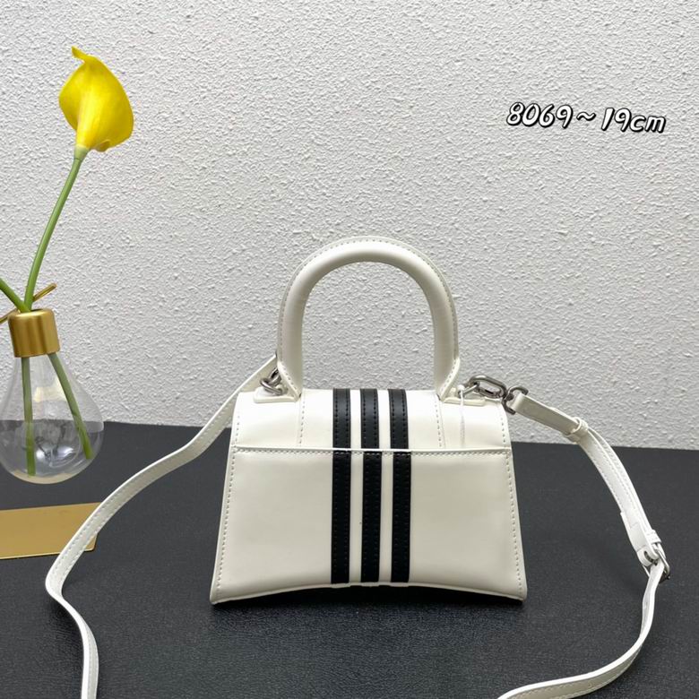 BLGA-Bags - Strap Story - 450