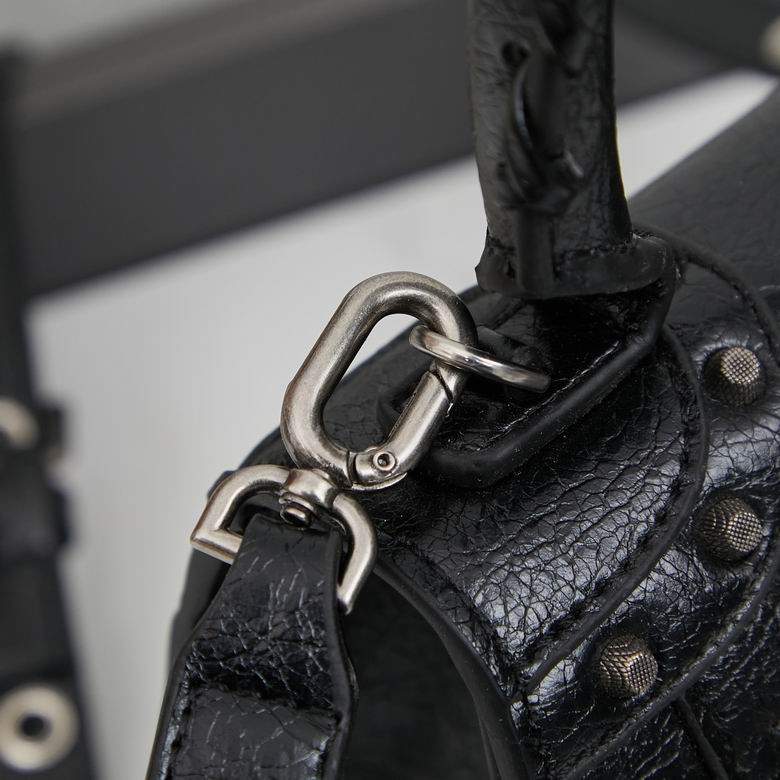 BLGA-Bags - Strap Story - 737