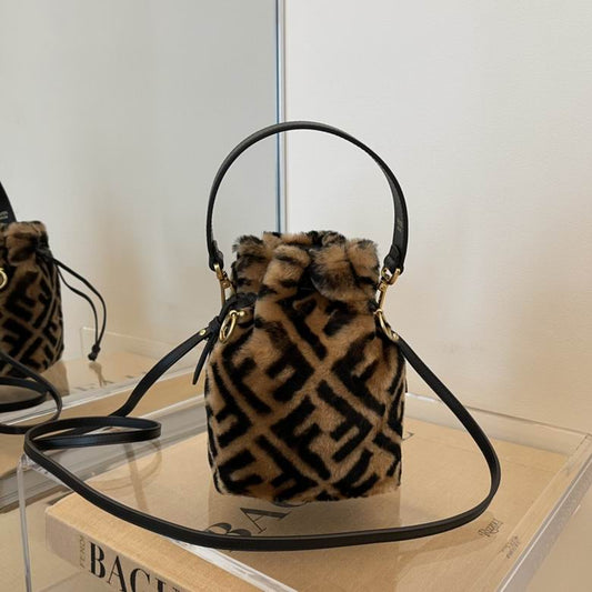 FDNI-Bags - Strap Story - 572
