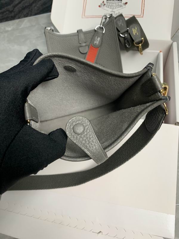 HMSM-Bags - Strap Story - 083