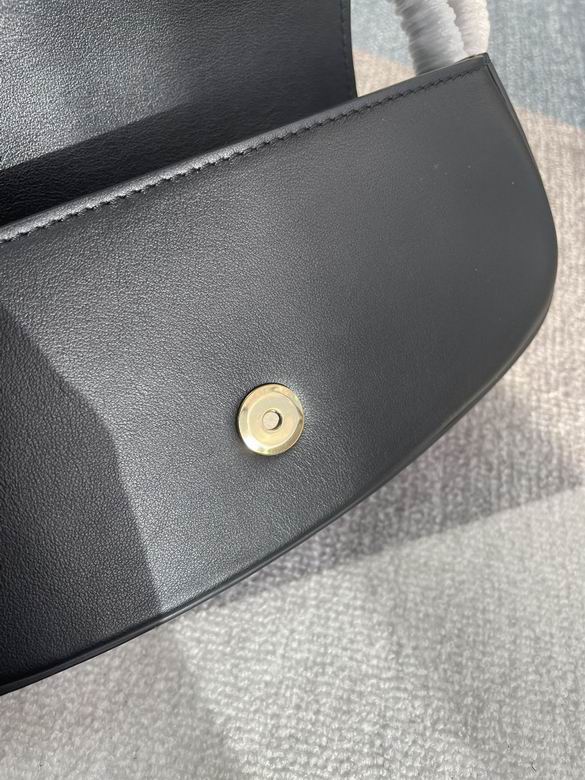 CLNE-Bags - Strap Story - 252