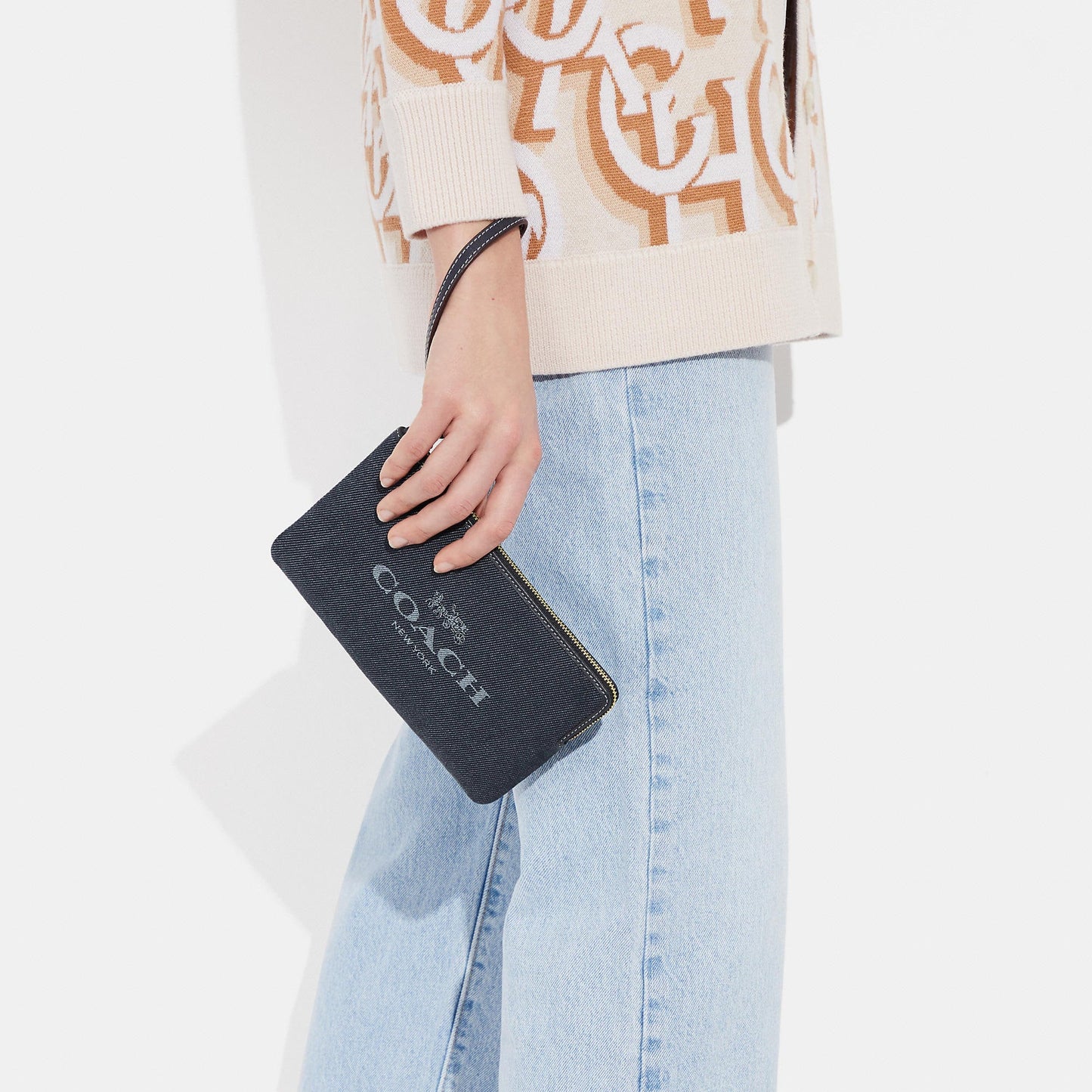 StrapStory - Wristlet 083