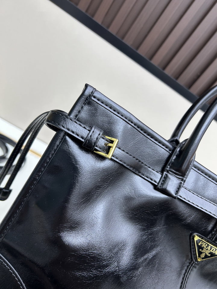 PRD-Bags - Strap Story - 1918