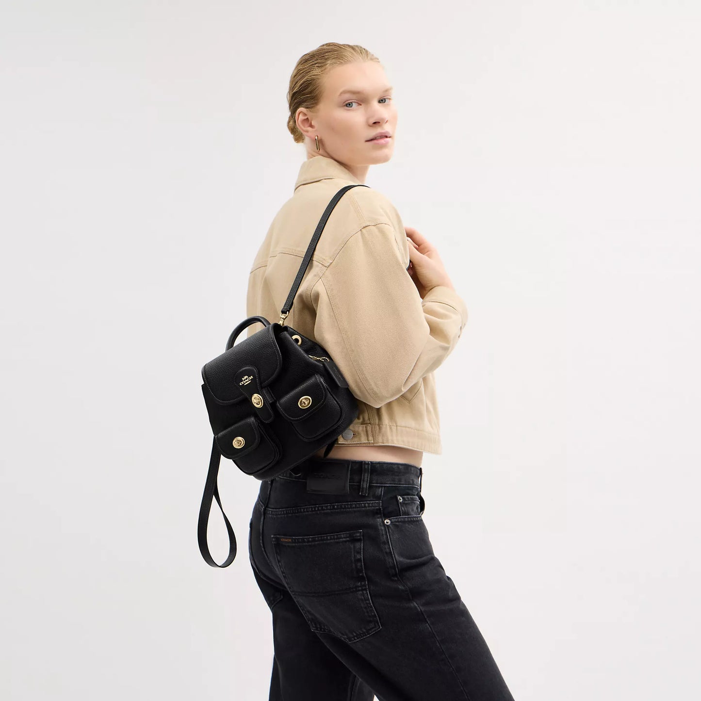 StrapStory - Backpack 101