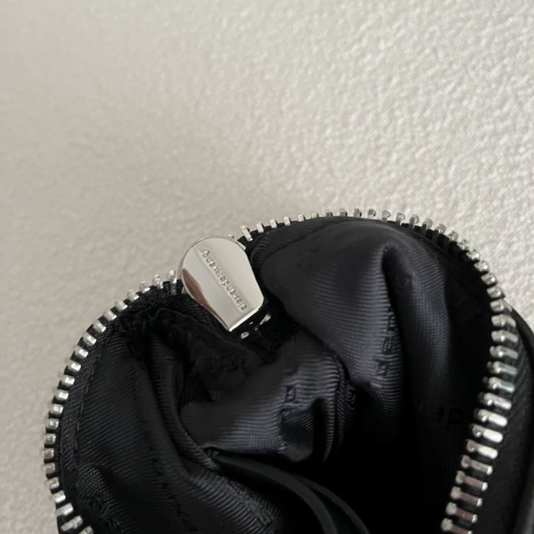 AXWG-Bag - Strap Story - 013
