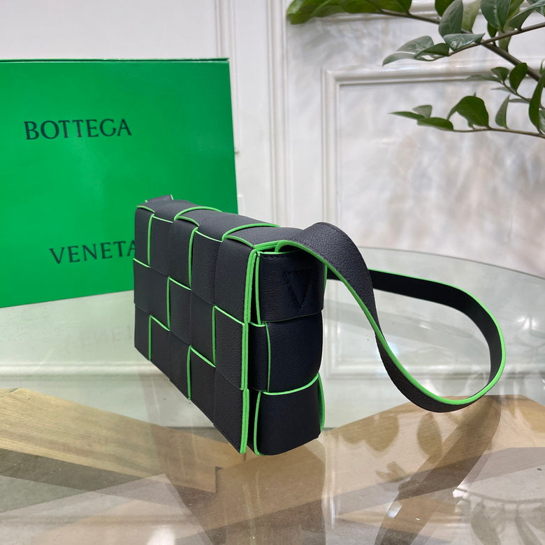 BTVA-Bags - Strap Story - 210