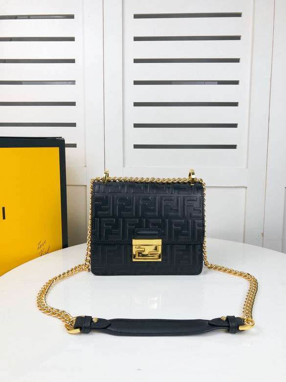 FDNI-Bags - Strap Story - 088