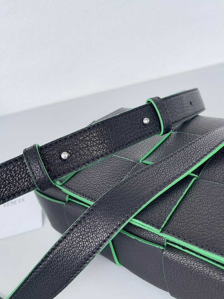 BTVA-Bags - Strap Story - 207