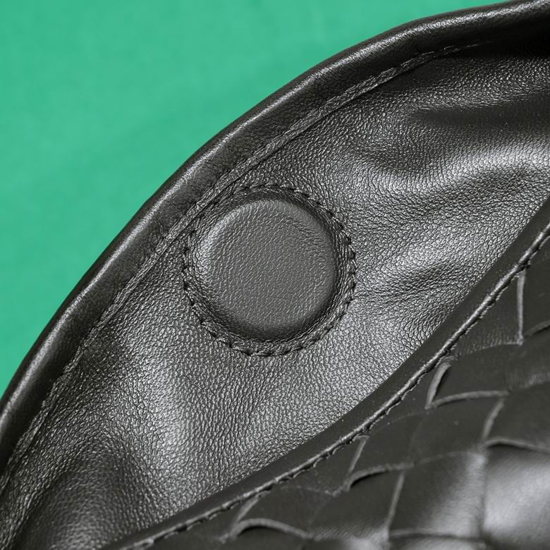 BTVA-Bags - Strap Story - 200