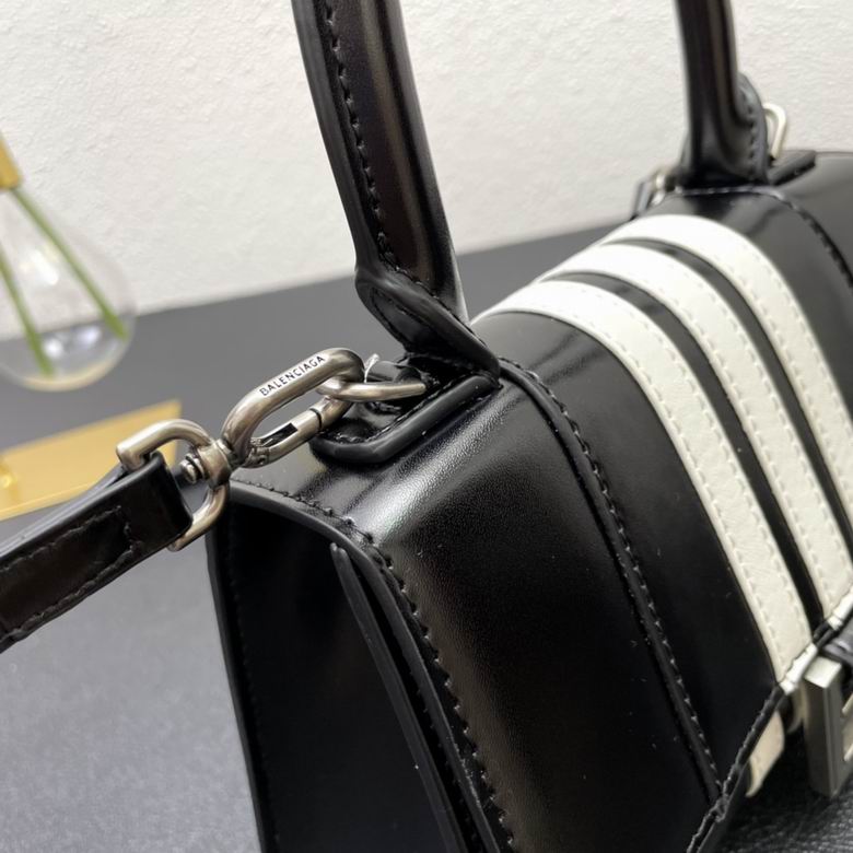 BLGA-Bags - Strap Story - 450