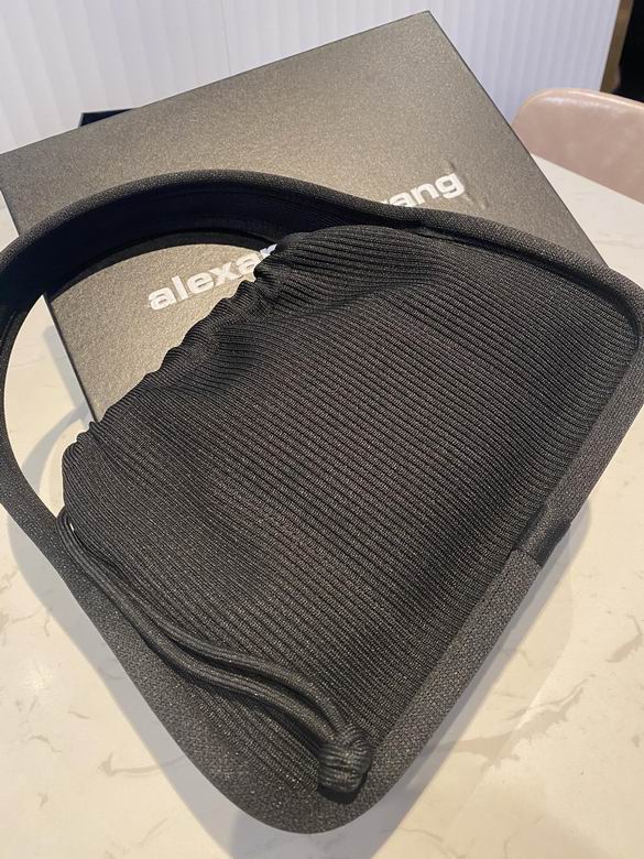 AXWG-Bag - Strap Story - 002