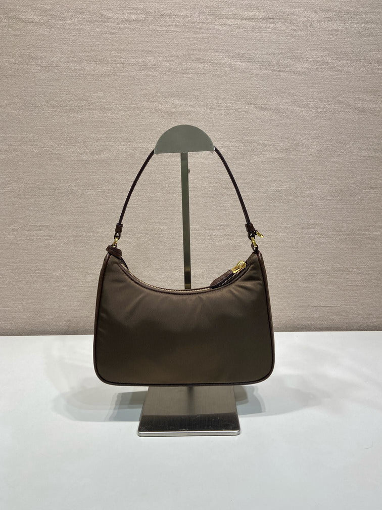PRD-Bags - Strap Story - 1945
