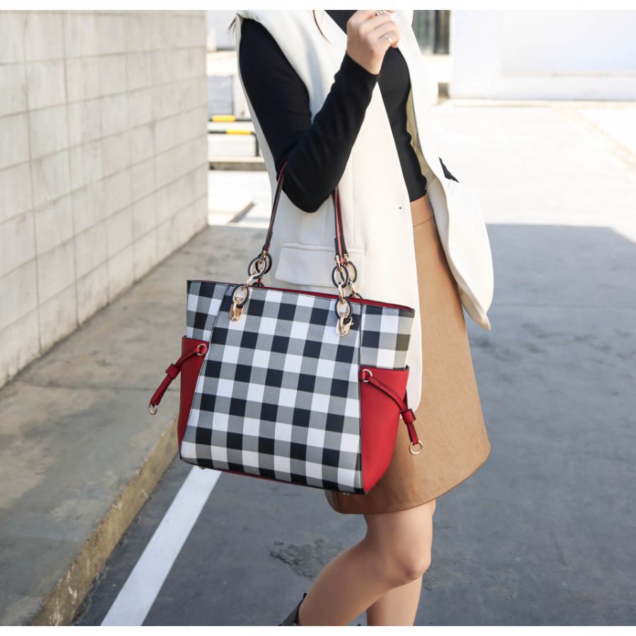 StrapStory - Tote Bag 1619