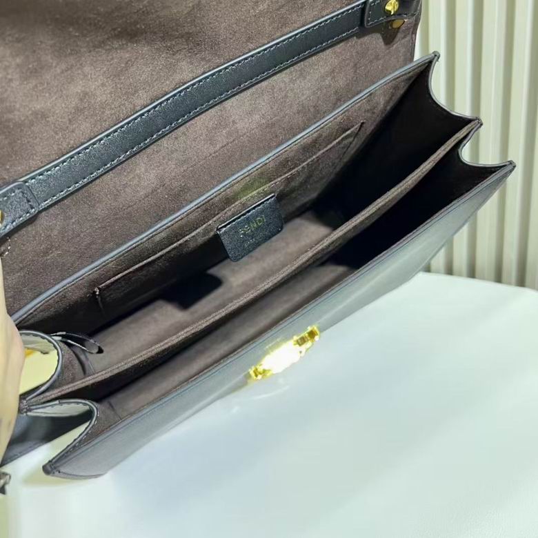 FDNI-Bags - Strap Story - 087