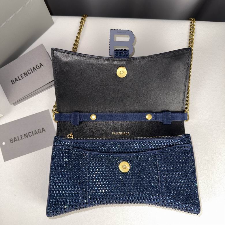 BLGA-Bags - Strap Story - 250