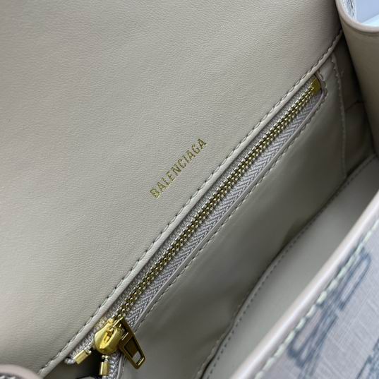 BLGA-Bags - Strap Story - 551