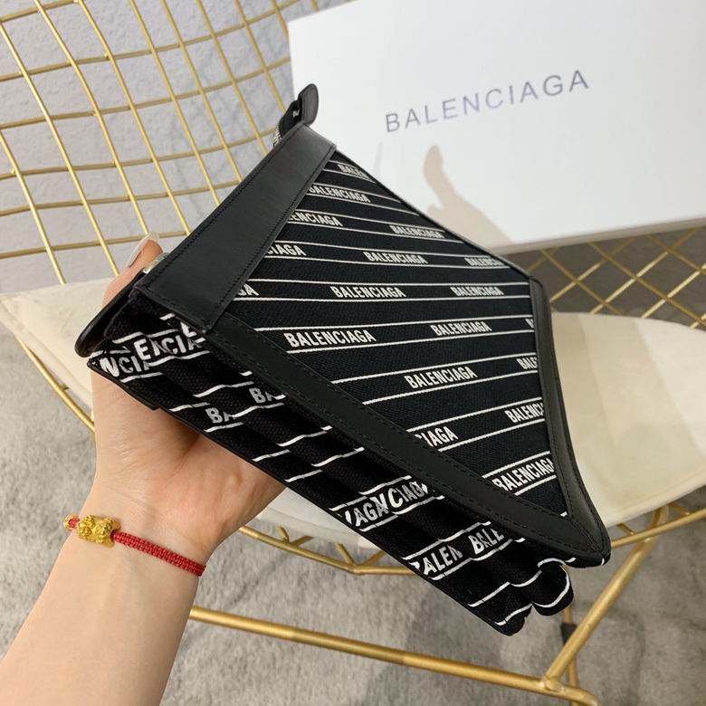 BLGA-Bags - Strap Story - 050