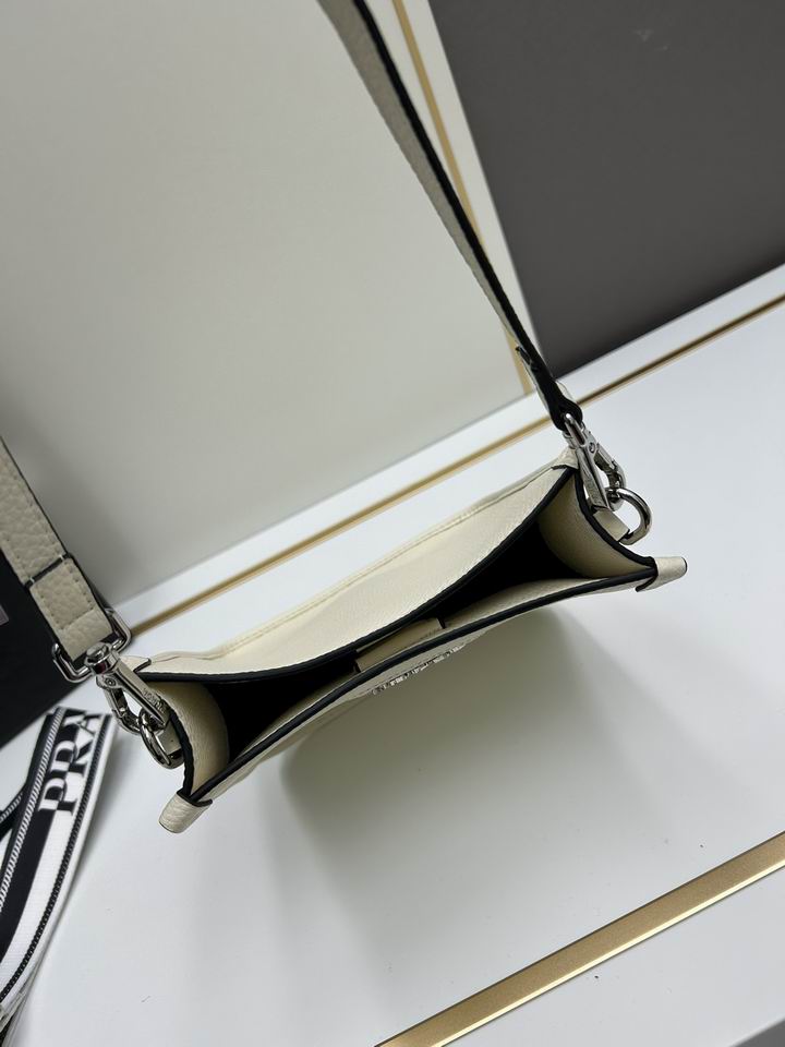 PRD-Bags - Strap Story - 2091