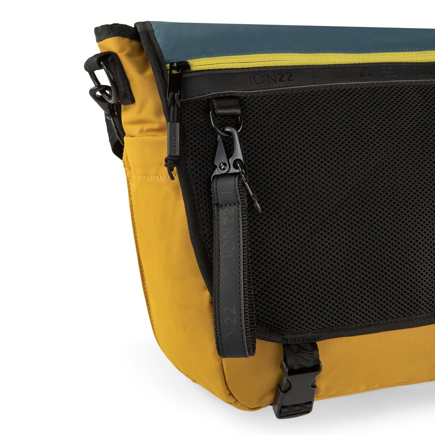 StrapStory - Messenger Bag 021