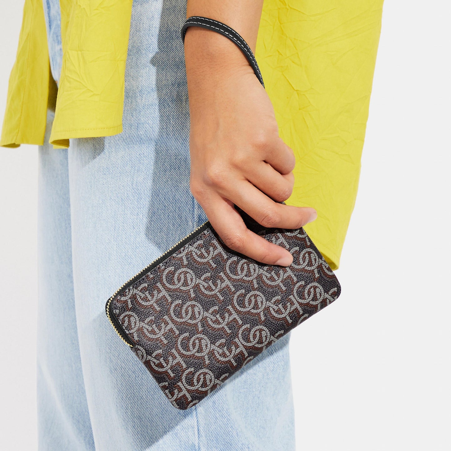 StrapStory - Wristlet 022