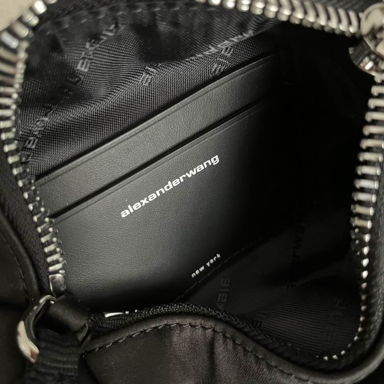 AXWG-Bag - Strap Story - 013