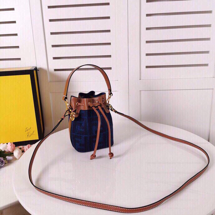 FDNI-Bags - Strap Story - 050