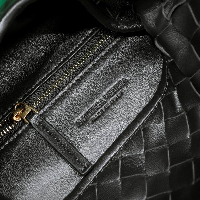 BTVA-Bags - Strap Story - 200