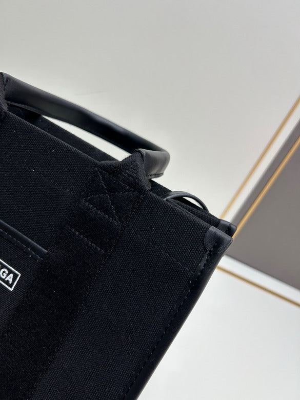BLGA-Bags - Strap Story - 780
