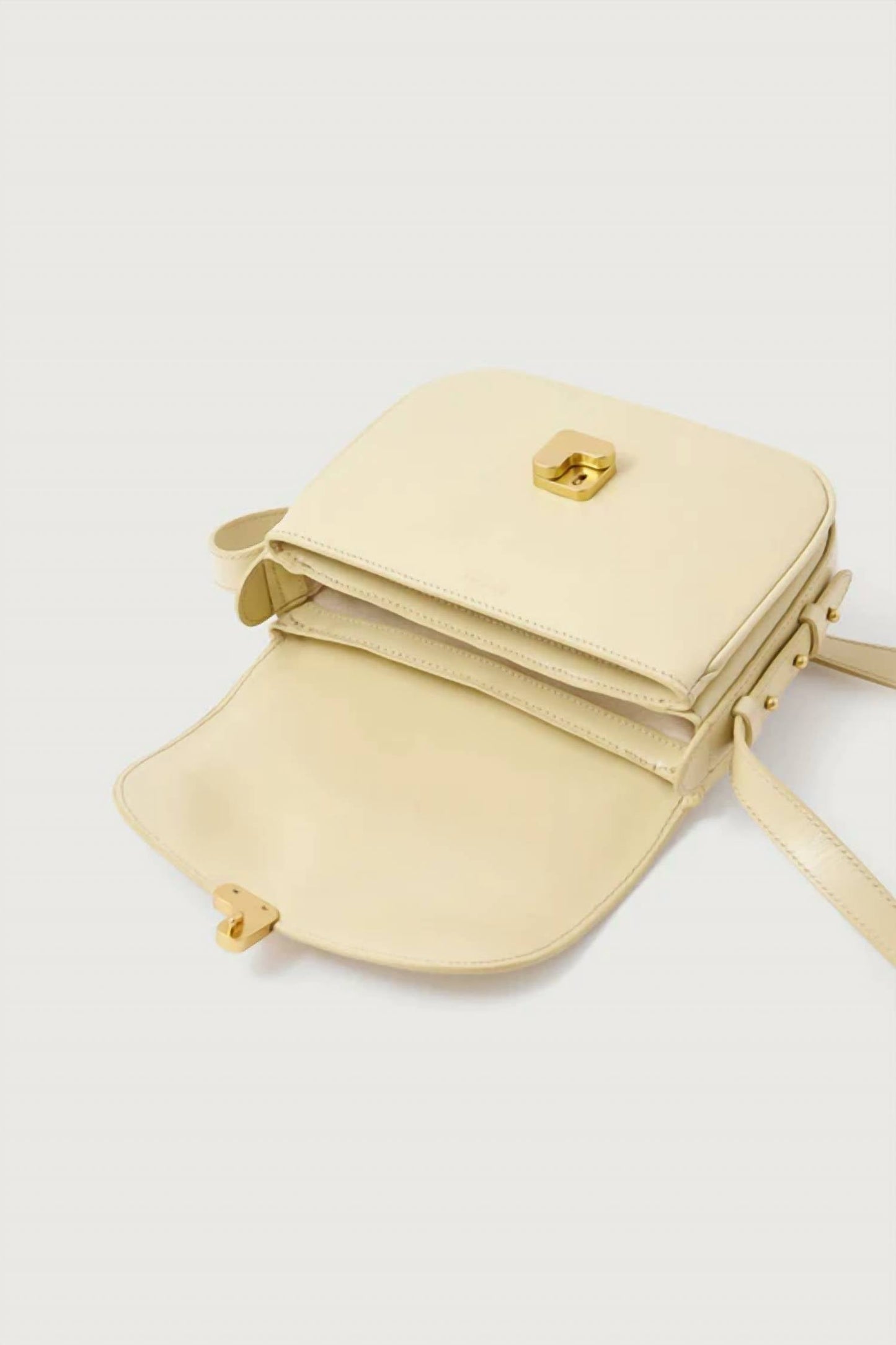 StrapStory - Crossbody 3200