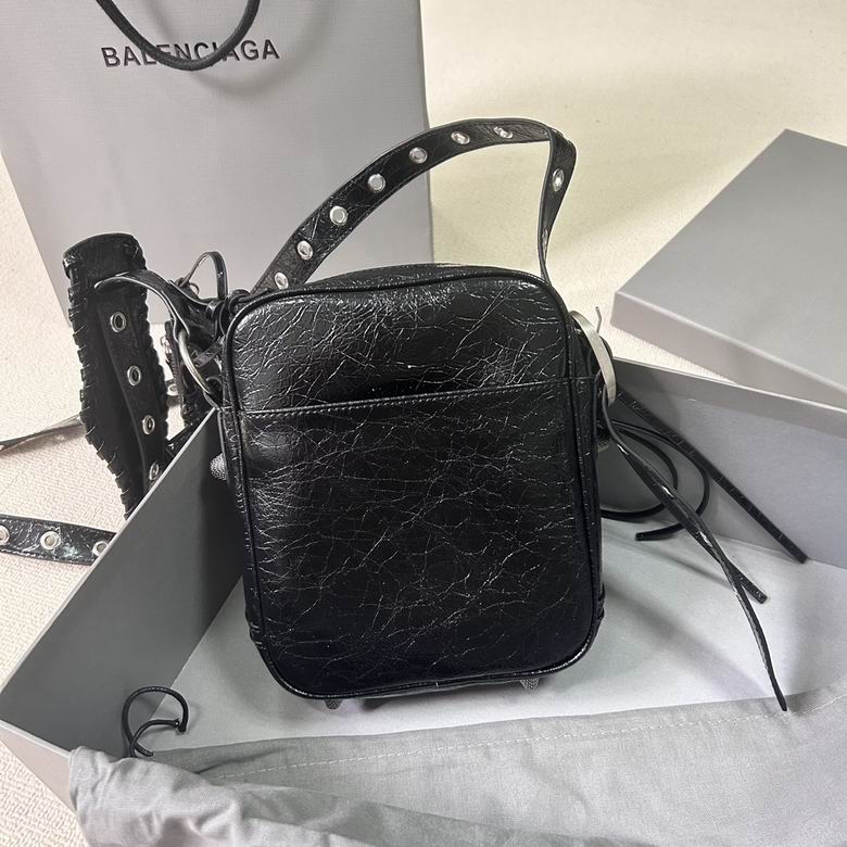 BLGA-Bags - Strap Story - 350