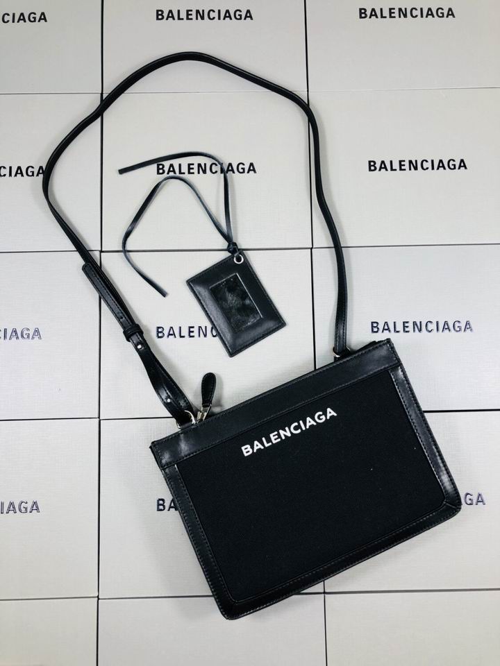BLGA-Bags - Strap Story - 132