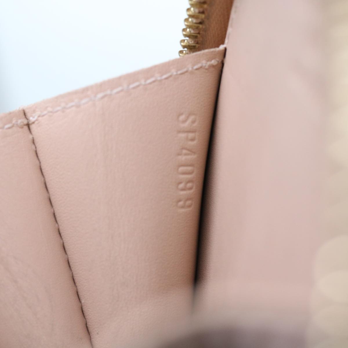 StrapStory - Wristlet 581