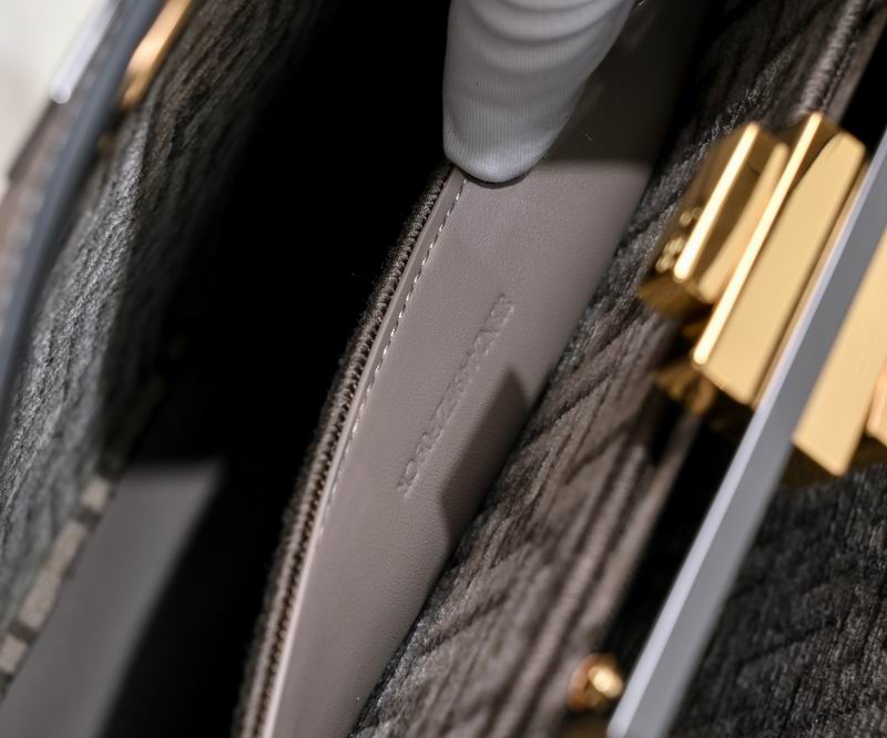 FDNI-Bags - Strap Story - 409
