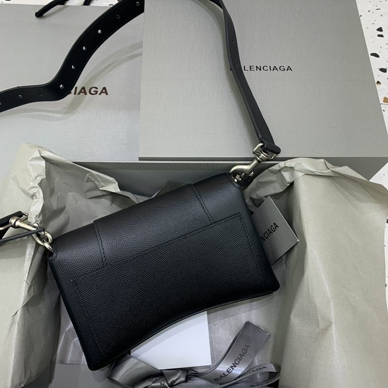 BLGA-Bags - Strap Story - 253