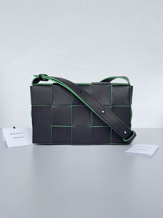 BTVA-Bags - Strap Story - 207
