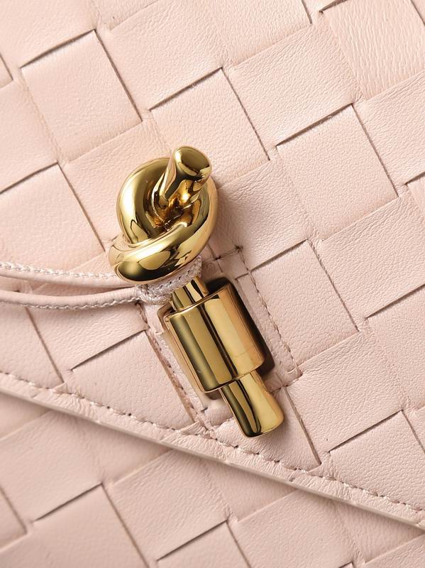 BTVA-Bags - Strap Story - 585