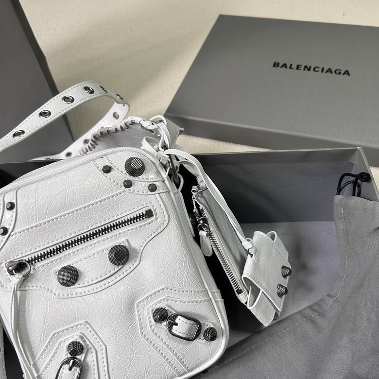 BLGA-Bags - Strap Story - 350