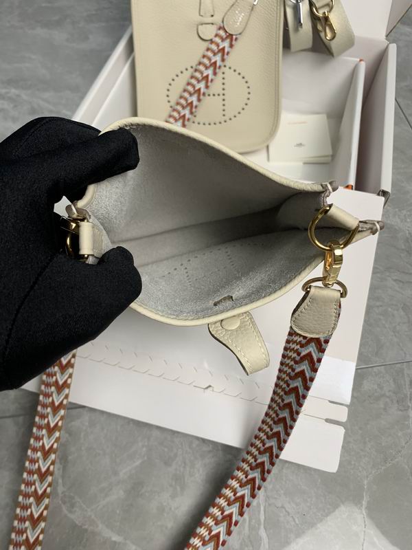 HMSM-Bags - Strap Story - 083