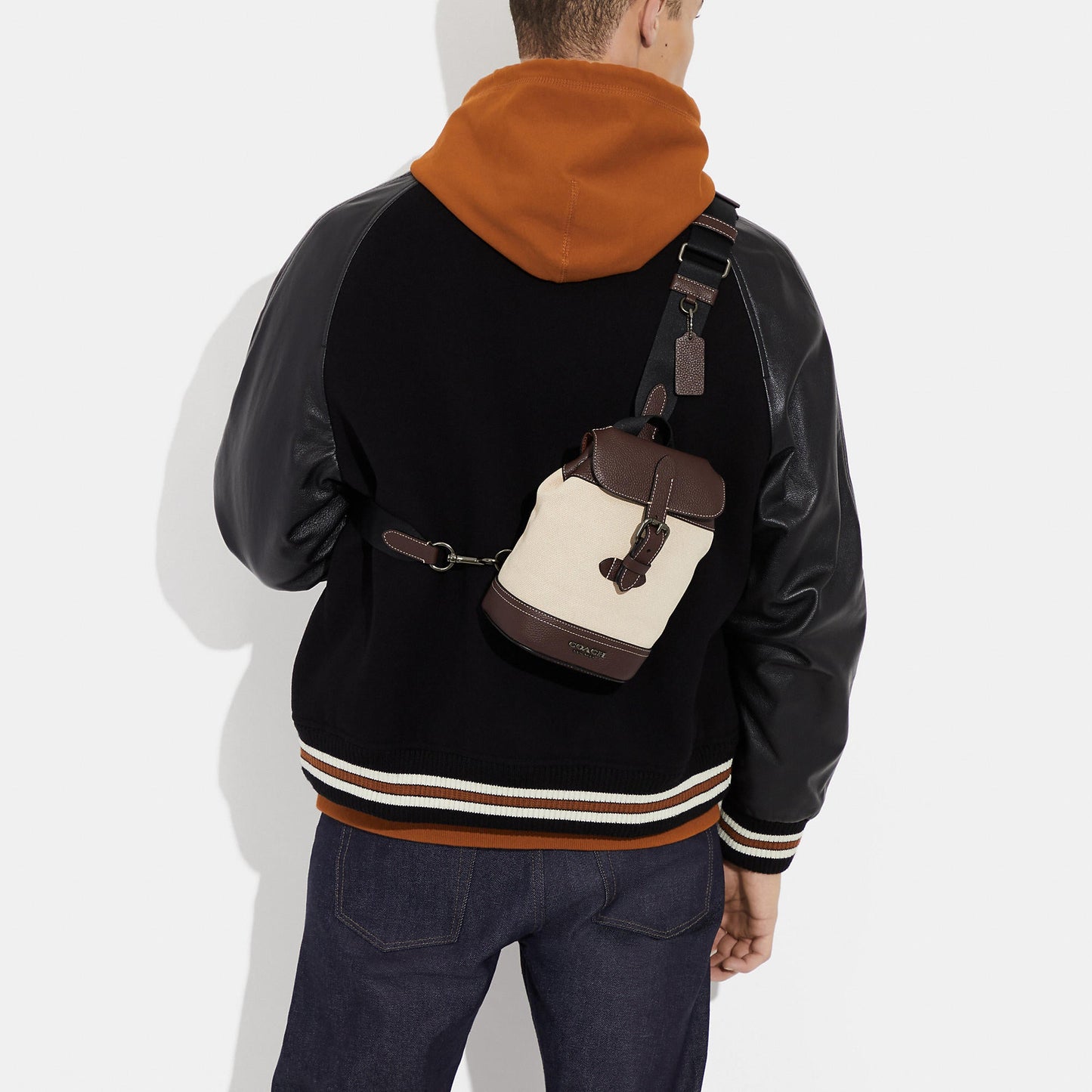 StrapStory - Crossbody 400