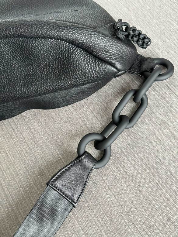 AXWG-Bag - Strap Story - 012