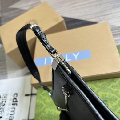 GGCC-Bags - Strap Story - 1189