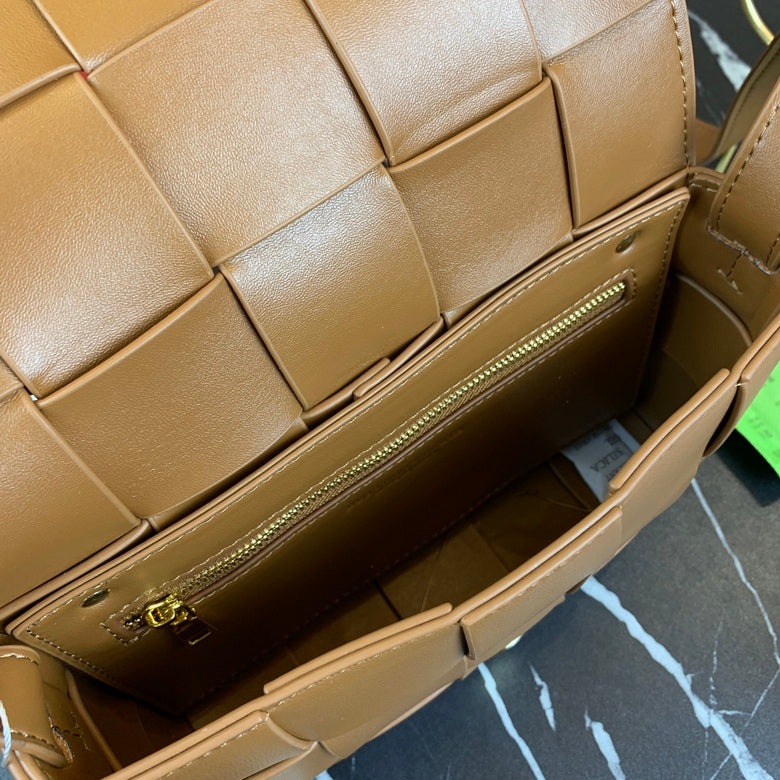 BTVA-Bags - Strap Story - 211