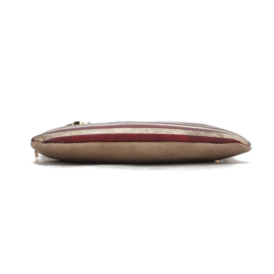 StrapStory - Wristlet 393