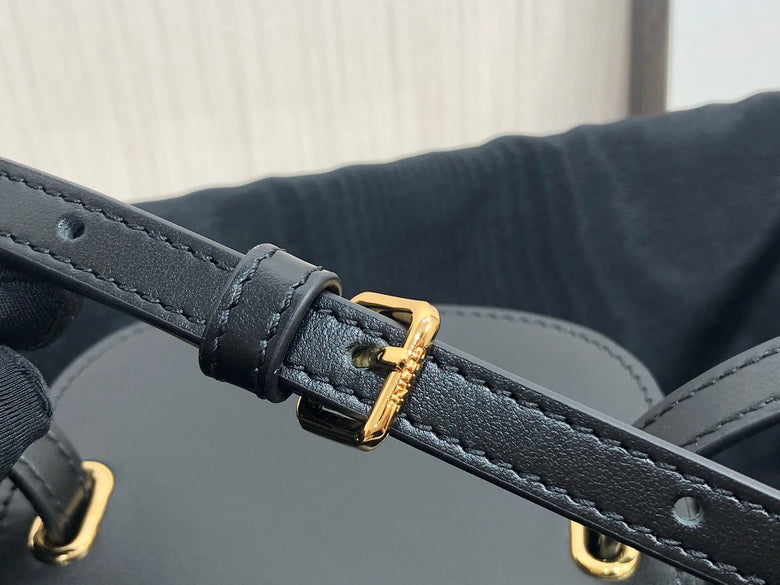 CLNE-Bags - Strap Story - 517