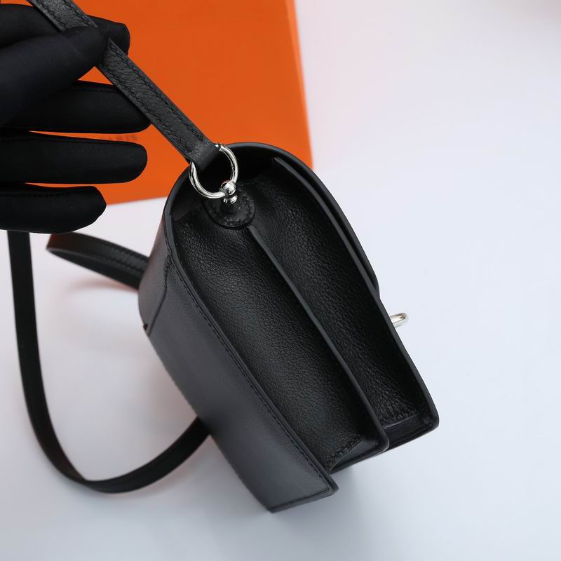 HMSM-Bags - Strap Story - 056