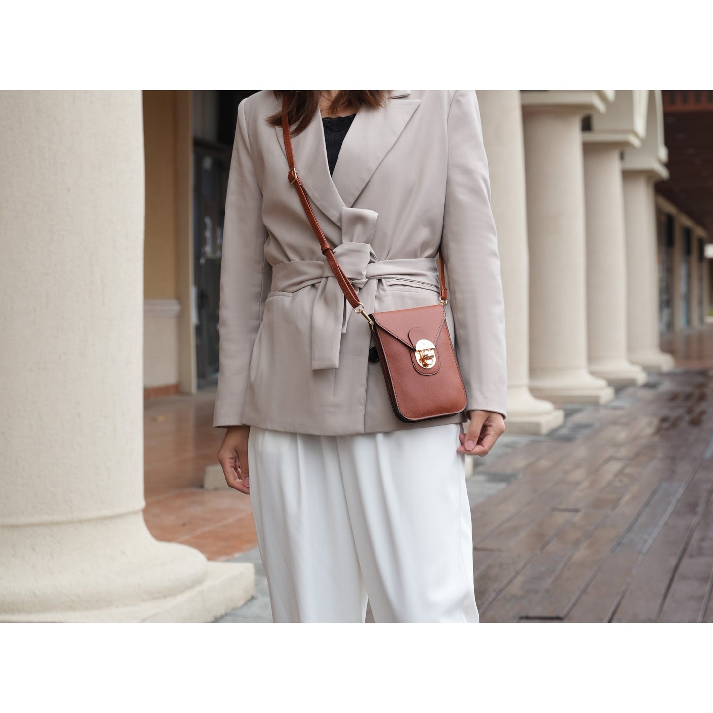 StrapStory - Crossbody 040