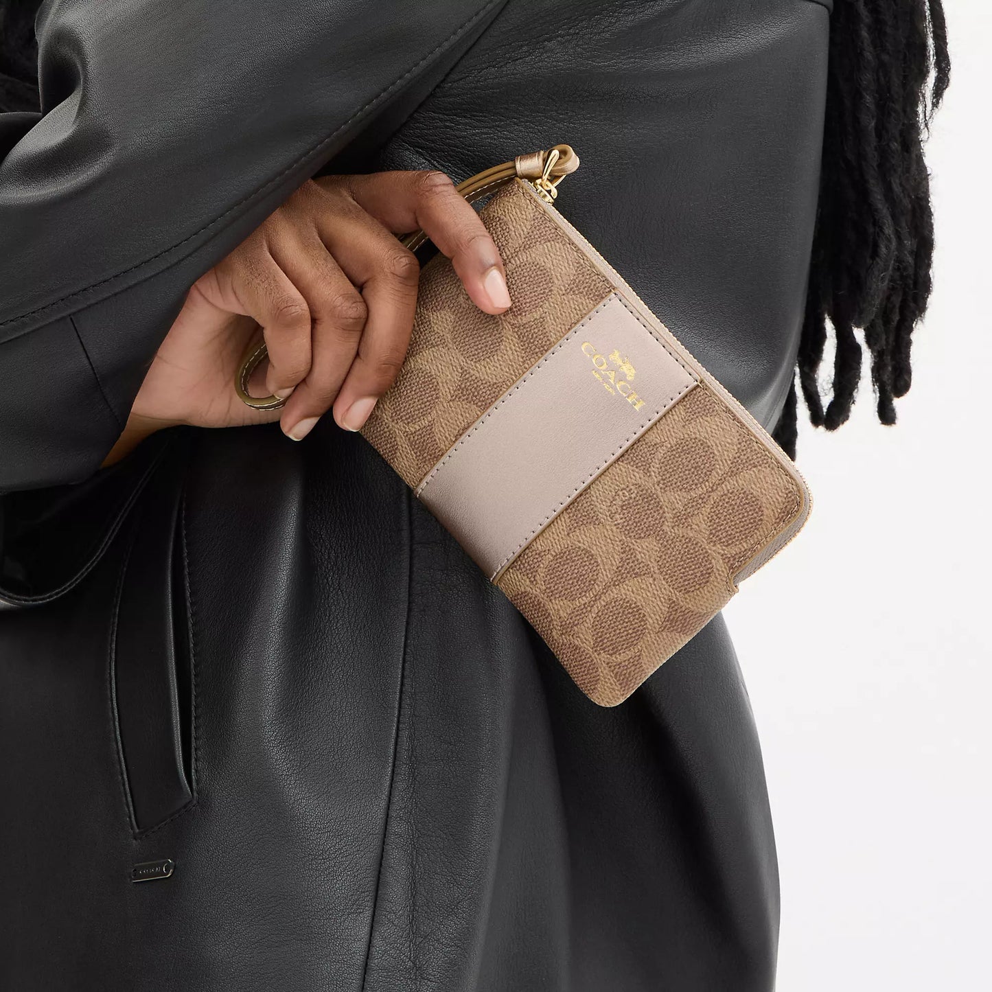 StrapStory - Wristlet 133